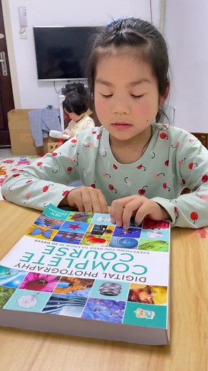 Fun Verbs for Little Readers #EnglishLearning #LearnEnglish #ESL #TEFL #TESOL #Vocabulary #Grammar