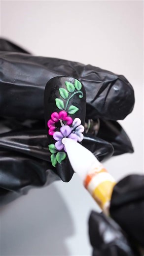 “Beginner Nail Art Using Brush Step-by-Step”GLAM | India's #1 Nails Brand | R Nail Lounge #nailart