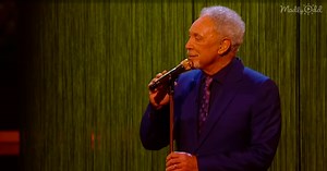 Tom Jones Steals The Show With Stunning Elvis Duet