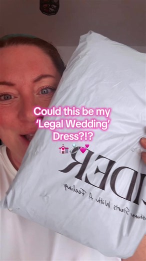 Could this be the 'Legal Wedding' Dress? Bridal try-on with ShopCider