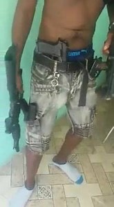 Gun Amnesty has been announced from April 7-13th 2019. Some people are quick to say it won’t work and more people would be motivated to turn in their guns if Government was paying for each gun or round of ammunition. Wunna mad? You all want the tax payers to compensate people for having illegal firearms? WUNNA MAD?? Take the chap in this video for example (I hope he is not Bajan) who is blatantly flouting the law and with heavy artillery like he is about to go into war. Why should he be paid for