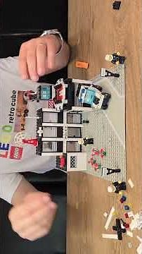 Lego 6386 Police Command Base assembly is slightly different_short #lego #retrocube #Police #6386