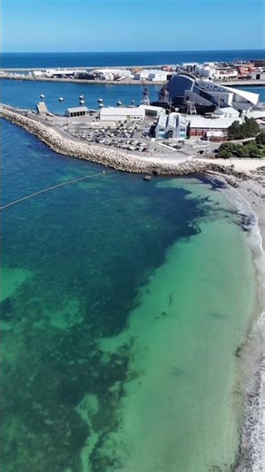 Just a 10 minute walk from the Fremantle train station and a short stroll from the town centre, this