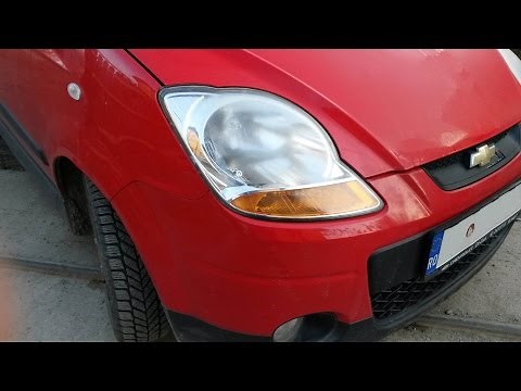 Changing bulb in front headlight for Chevrolet Spark / Matiz, audio: English