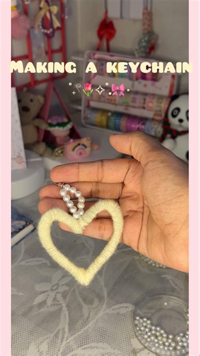 Making keychain using cardboard 🎀|#daintylinuf #diy #keychain #viralshort