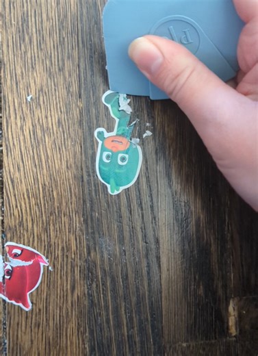 Not just for pans! 👏 These Pampered Chef pan scrapers are sticker-removal heroes too. Moms, you get it 😂 #PamperedChef #KitchenHacks #MomLife #HomeHacks #UnexpectedUses