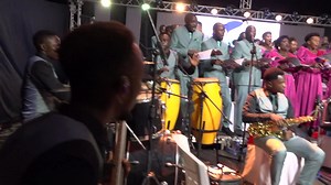 #Burundi Sangira akanyamuneza na #chorale #regina #Caeli yo muri Paruwasi #Katorika ya #Kanyosha. Ni mu giteramo uwo murwi watunganije kuri uyu wa 21 Kigarama 2025 c'indirimbo mpimbazamana kuri Paruwasi ya Kanyosha yo mu gisagara ca #Bujumbura mu kwinjira mu kanyamuneza ka #Noweri ya 2025. | Aarfibe