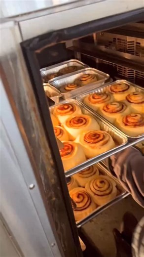 Are you making cinnamon rolls this weekend? I HIGHLY recommend making your cinnamon roll dough today, refrigerating overnight, and baking off fresh in the morning! ☕️ There’s nothing better than homemade cinnamon rolls and my method makes it even easier. They’re incredibly soft and gooey topped with a tangy cream cheese frosting. You can bake immediately if you prefer OR prep the night before and bake off fresh in the morning! Find the recipe by searching “cinnamon rolls baker bettie” https://ba