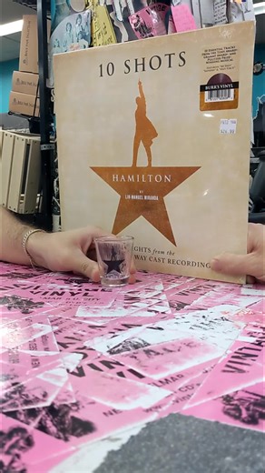 Hey Broadway fans! Hamilton -10 Shots - Highlights from the Cast Recordings is out today! To celebrate the 10th anniversary of Hamilton, we are giving away a shot glass when you grab your copy. Don't miss your shot ;) (we only have 10 available) #hamil10shots Hamilton Rhino Records Sverige | Vintage Vinyl - St. Louis | Facebook