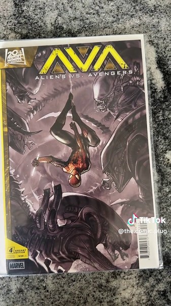 Aliens versus Avengers!! A four parts series written by Jonathan Hickman , the end is nye!!! #fypシ #fyp #viral #trending #xmen #comics #comictok #comiccommunity #comiccollector #marvel #marvelcomics #aliens #avengers