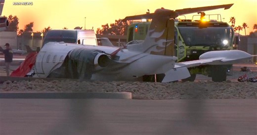Video first obtained by CBS Phoenix affiliate shows Arizona plane crash, leaving 1 dead