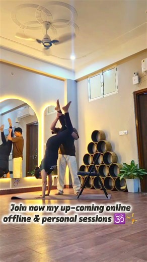 Hand - balance do u want to the learn hand balance #handbalance #calisthenics #yoga #yogaposition