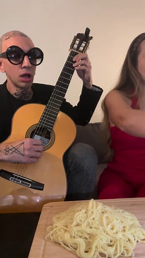 G.Puccini - “Nessun dorma” show cooking 🎵🍝 #classicalmusic #guitarist #fypシ゚ #guitar #classicalguitar | Andrea Chiarini