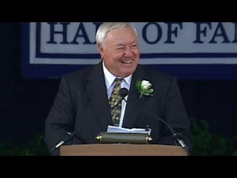 Bill Mazeroski delivers Hall of Fame speech in 2001