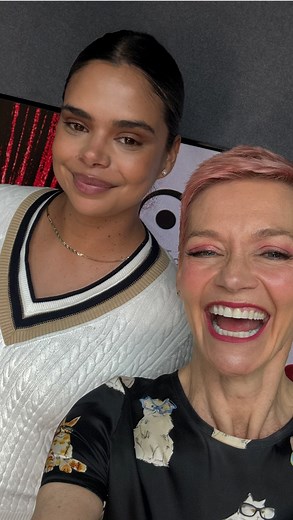 So special to have this conversation with supermodel, author & new mum @sam_harris . Samantha is one of Australia’s most recognisable models (she’s one of the first Aboriginal models to be on the cover of Australian Vogue) and a proud advocate for Indigenous representation in fashion. She and her mum have co-authored a beautiful book- Role Model- a story of courage, grace, and determination. Allegra and I loved their book- it’s a wonderful read. @listnrentertainment #podcast #model #fashion | Je