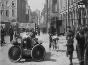 755K views · 6.6K reactions | Paris 1927 and an ingenious solution to a common parking problem | Steampunk Tendencies | Facebook