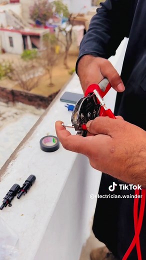 Essential Guide to Inverter and Solar Installation for Electricians