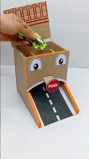 Make an Automatic Candy Machine from Cardboard! 🍬 Amazing DIY School Project Idea🔥