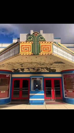 I like these old marquees! #neonsigns #vintageneonsigns #vintageneon | The Sketchy Hoosier