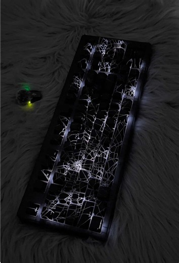 The keyboard that Spider-Man can only use!!🤍🕸️🖤#viral #zornher #keyboard #cool #trending