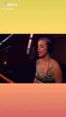 Katy Perry Singing 'Last Friday Night' in Simlish