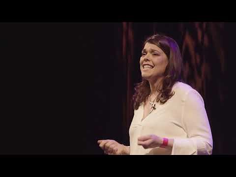 The power of human connection | Giovanna Lever | TEDxBundaberg