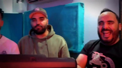 Cheb Mouiz 2023 Avec Sikikou Sikico Parolier. Et YouSri OsQuar Malki Malki Bon Écoute 🔥🔥☺️ https://youtu.be/HmOzk-qcyP4?si=9REci_8uKMAFgqan | Studio Rio Salado