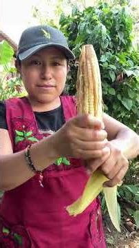 We already started cooking the corn on the cob 🌽🌽🌽 they're so delicious 😋 #traditionalfood