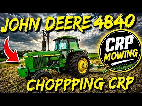 John Deere 4840 chopping crp.
