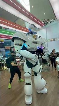 O ROBOZÃO DANÇA MUITO #dance #dancevideo #robot #memes #robozão 🤖🤯