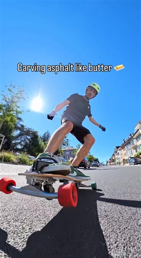 Smoothest carve ever carving asphalt like butter