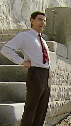 Mr Bean's Beach trip | Mr Bean Live Action TV
