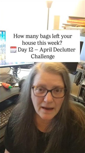 April decluttering challenge: day 12 #makingspacereset #declutterquickly
