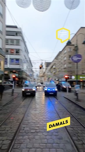 🎞️ Damals in Linz 🎥 Erinnerung an den Advent ohne Weihnachtsmarkt, dafür aber noch mit dem Taubenmarktbrunnen. 📽️ 2020 und 2021 gab es keinen Punsch, 2021 dann dafür ganz viel Protest! #linz #damals #demo #einsatz #erinnerung | Linz News