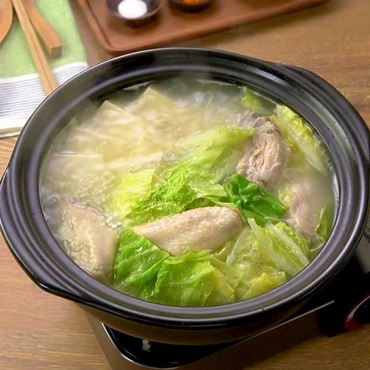 手に入りやすい食材で作る！ 手羽先の水炊き鍋のレシピ動画・作り方 | デリッシュキッチン