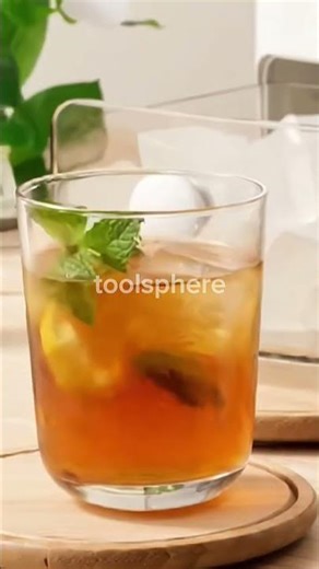 Compact Ice Maker – Fresh Ice in Seconds! 🧊✨ #HomeImprovement #Shorts #shortvideo