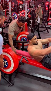 Working muscles:- pectoral major,minor, anterior delt, triceps! Targeting:- lower fiber of pectoral major! Use of roll:- extra range! . . . . . #samtrainer #personaltrainer #bodybuingcoach #bodybuilder #shredding #muscle #gymlife #bestbeast #gymtrainer #competition #gymlifestyle #gymaddict #veins #veinspoppin #reeltoreel #reelkarofeelkaro #reelit #reelsviral #reelsviralvideo #reelsinstagram #reelindiaoffical #reeindia #reelworld #reellife #SHARJAHUAE #dubai #india | Samfitness.fb