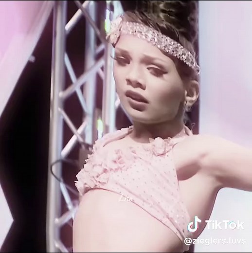Part 31 | #MADDIEZIEGLER ⁂✧✥⁂ || this dance goes so well with the song- fool me once x play date | ac: @sam.audios // #dancemoms #foolmeoncemaddie #viral #foryou