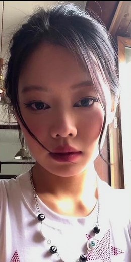 Look alike of Jennie