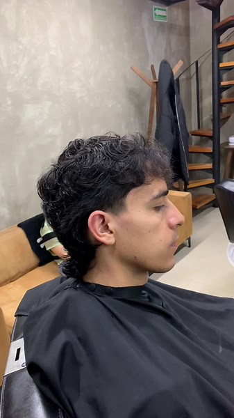 Mullet Haircut Tutorial: Haircare and Style Tips