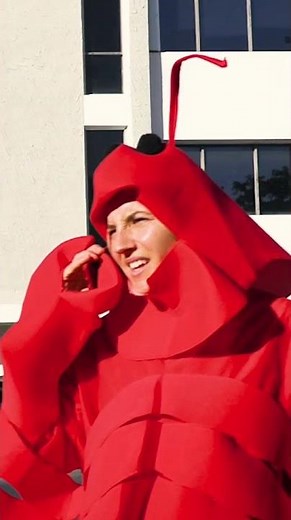 Caroline Rose - "Feel The Way I Want" [Official Video]