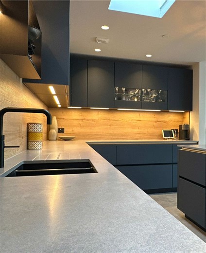 Lovely German bespoke kitchen we installed in Barham, Kent. #german #kitchen #kitchenisland