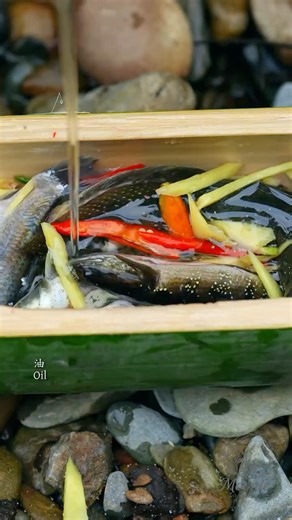 🐟 Catching Fish, 🦀 Mountain Crabs & Cooking in the Wilderness! #wildfish #survivalcooking