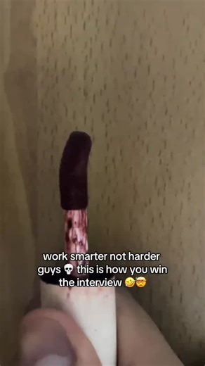 Ellie Parakeet on Instagram: "job hunt cheat code 🫣 #fyp #viral #reels #jobsearch #ai"