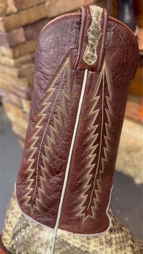 102K views · 1.1K reactions | Genuine Rattlesnake Boots Now Available!  https://alfawesternwear.com/12orph004/ | Alfa Western Wear | Facebook