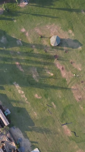 VORTEX on Instagram: "Cuando se trata de Año Nuevo, no hay segundas oportunidades. ✨ Aquí en Vortex todo está preparado: permisos, producción de nivel y experiencia. ✅🎧🎆 🎟️ Entradas disponibles en el link del perfil 🛡️ Evento seguro y autorizado Esta noche se vive bien… o no se vive. 🔥"