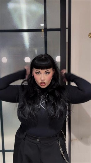 How to Style an Alt/Alternative Outfit: One Thing I Always Do Is EAT