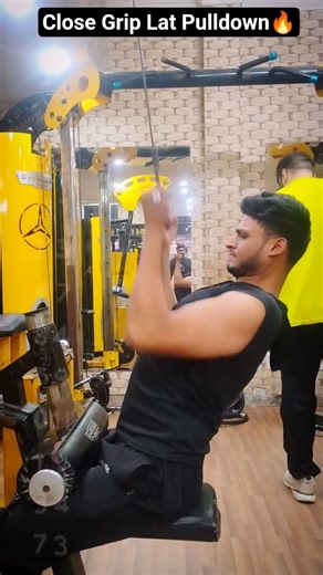 Close Grip Lat Pulldown 🔥 Back Wide Banane Ka Shortcut! #wideback #gymworkout #shortsfeed #shorts