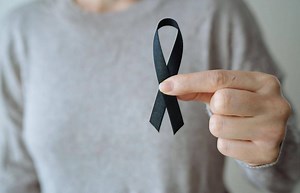 Understanding the Symbolism of Black Ribbons | LoveToKnow