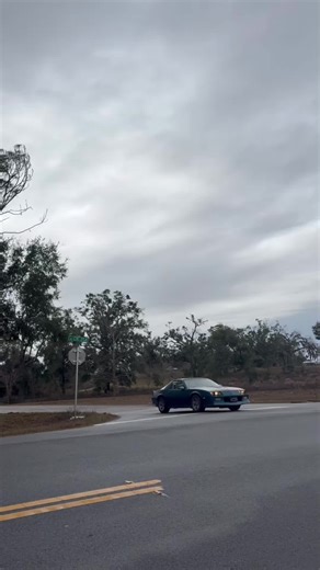 Cruising in a 1992 Camaro: The Ultimate Drive